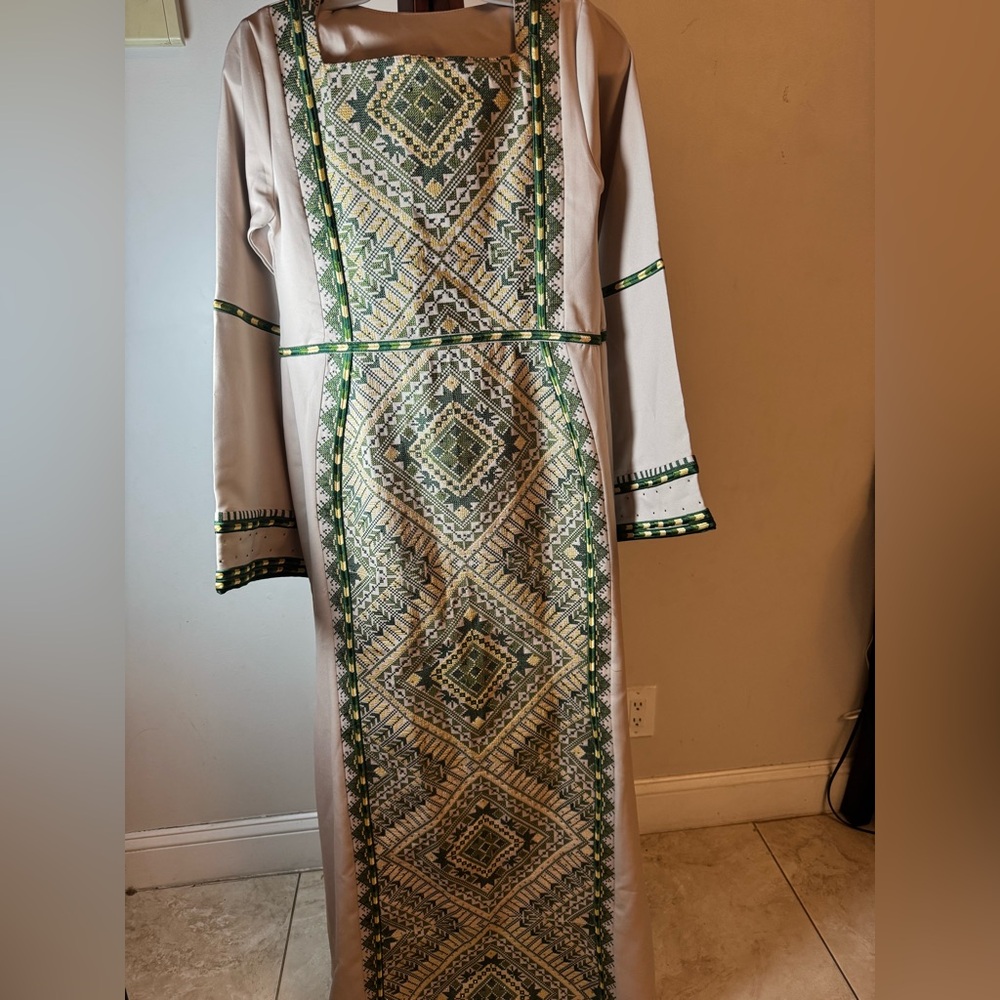 Green Palestinian mermaid thobe